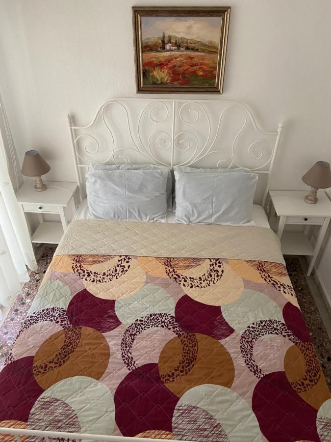 ניאה מודאניה Stefani Apartment With A Sea View Terrace! מראה חיצוני תמונה
